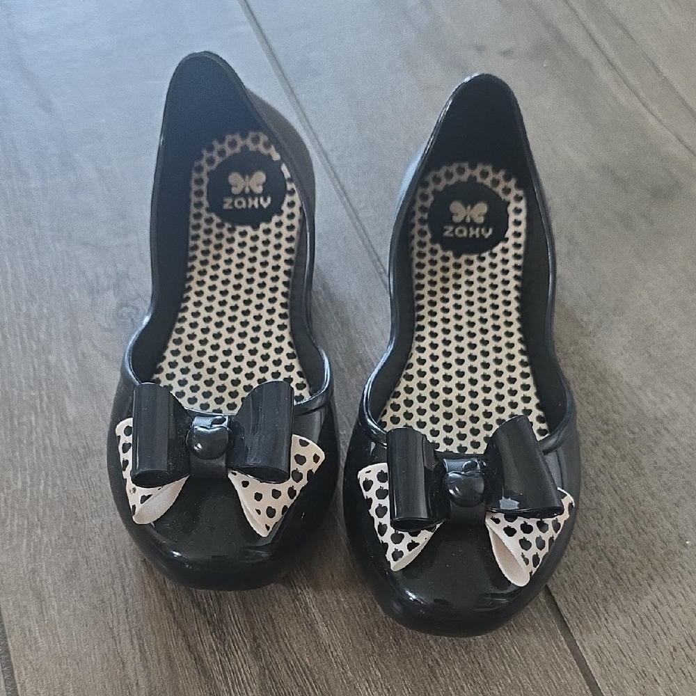 Black Dress Shoes with Elegant Design
